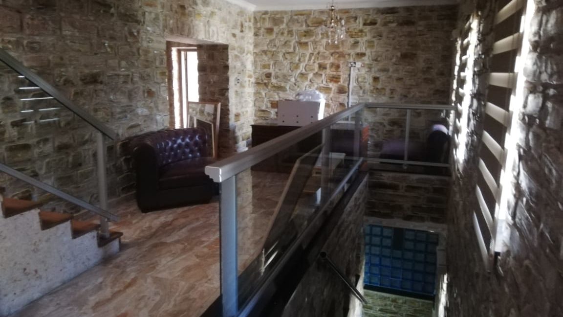 ccc559f4-5f46-4251-aaf2-5500d3dbfae7